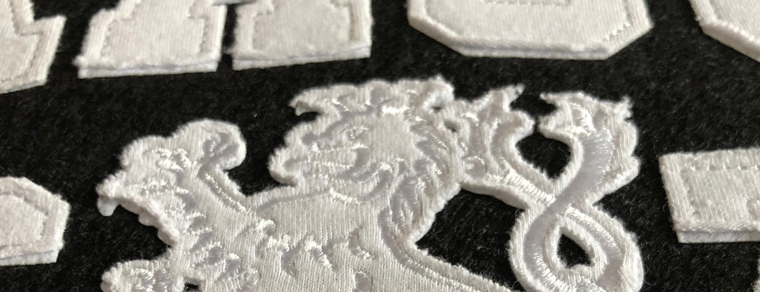 Patch ricamate e in tessuto Prague dettaglio